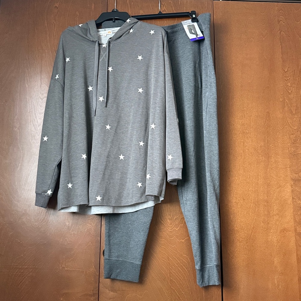CeCe Relaxed Fit Hooded Pullover Gray with Stars NWOT 2X.
